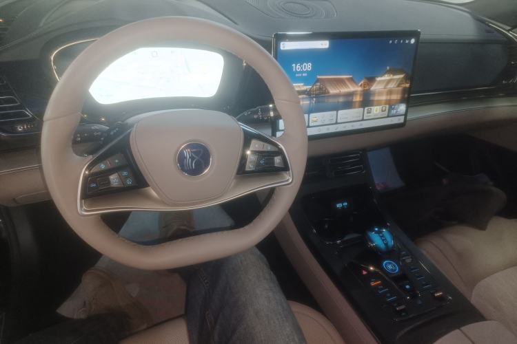 Used BYD Han 2025 DM-i Smart Drive 125KM Elite Model
