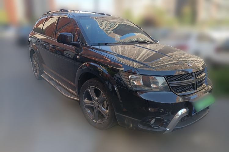 Used Dodge Journey 2016 2.4L Two-Wheel-Drive Touring Edition Front Right 45 Deg