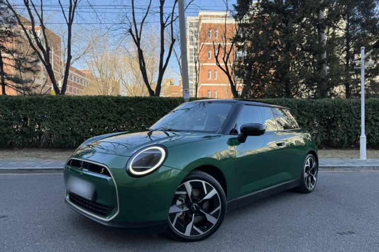 Used MINI Electric COOPER 2024 452km COOPER SE Artist