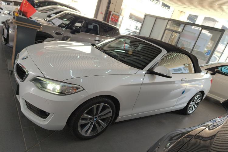 Used BMW 2 Series (Import) 2015 220i Convertible Coupe Leading Model
