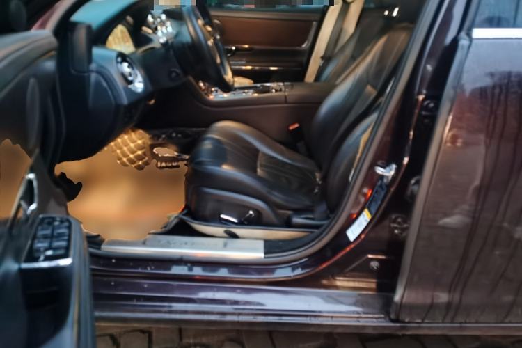 Used Jaguar XJ 2014 XJL 2.0T Two-Wheel-Drive Elegant Business Edition