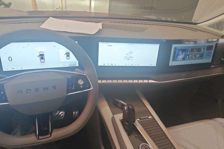 Used Roewe RX9 2023 2.0T Four-Wheel Drive Luxury Edition
