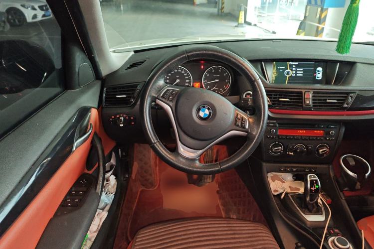 Used BMW X1 2015 sDrive18i Fashion Upgrade Edition