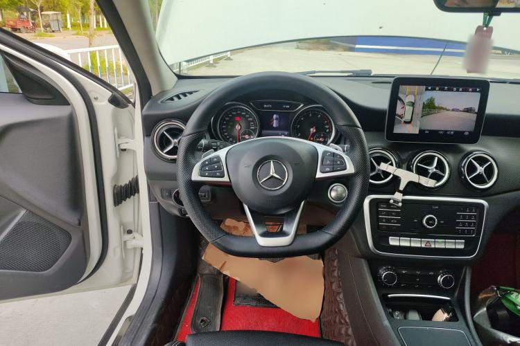 Used Mercedes-Benz GLA 2019 GLA 200 Dynamic Edition Steering Wheel