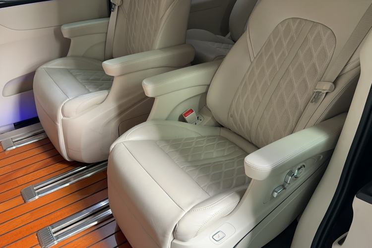 Used Buick GL8 2020 Avenir Avia Six-Seat Deluxe Edition
