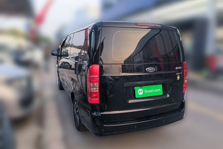 Used JAC Refine M3 2025 PLUS 1.8L Manual Classic Edition 7 Seats