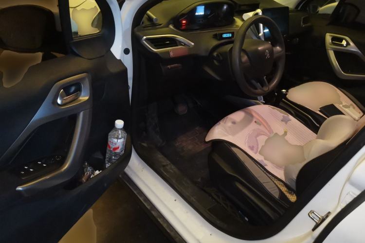 Used Peugeot 2008 2014 1.6L Automatic Trend Edition Driver Seat