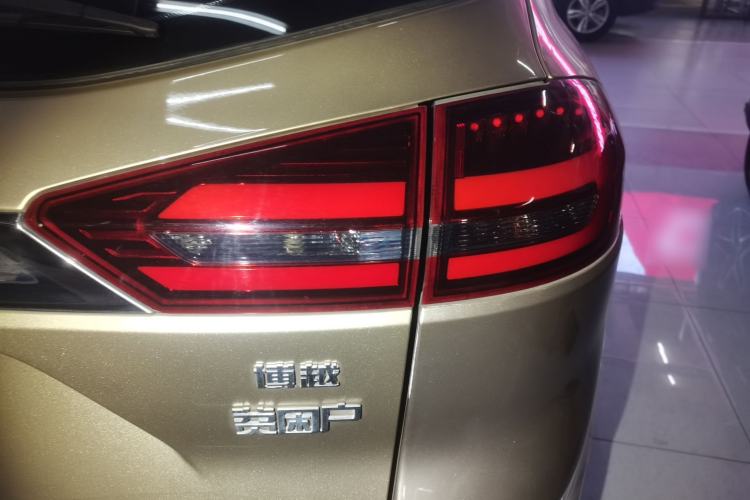 Used Geely Auto Emgrand X7 Sport 2018 1.8TD Automatic Two-Wheel Drive Zhiya Model