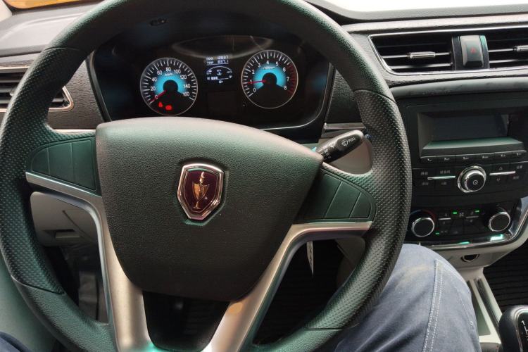 Used Jinbei Hiace X30 2023 1.5L Super-Enjoyment Van 2/5 Seats Non-Air-Conditioned Version SWC15M