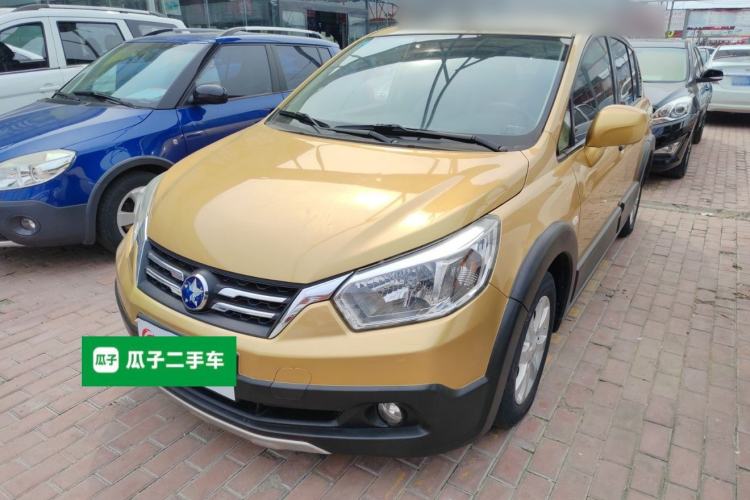 Used Venucia R50X 2015 1.6L Automatic Luxury Edition