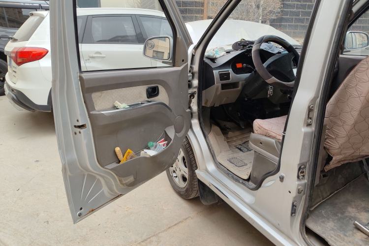 Used Wuling Rongguang 2011 1.2L Base Version