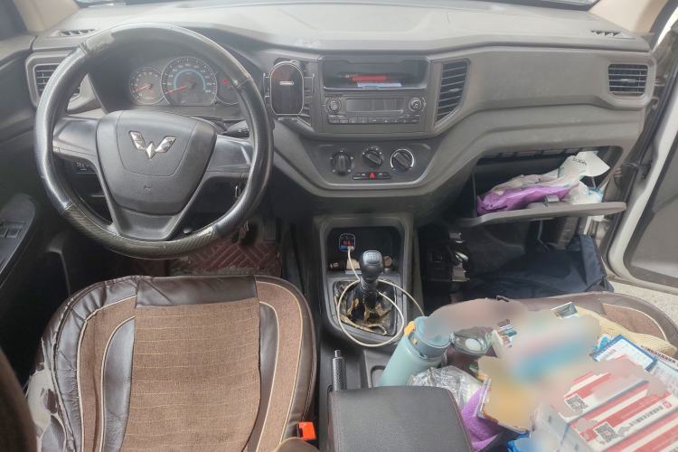 Used Wuling Hongguang V 2019 1.5L Enjoyment Version China VI LAR