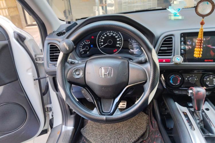 Used Honda Vezel 2016 1.8L CVT Front-Wheel Drive Pioneer Edition
