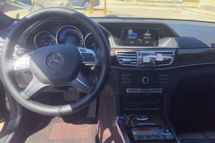 Used Mercedes-Benz E-Class 2015 Facelift E 200 L