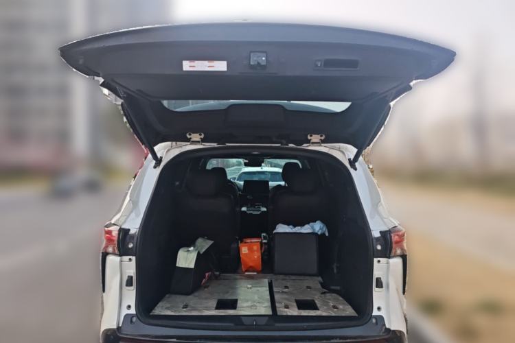 Used Toyota SIENNA 2021 2.5L Hybrid Platinum Edition