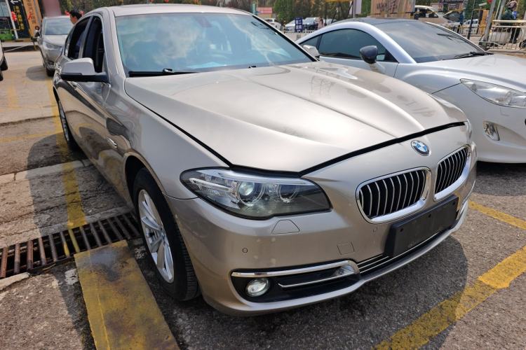 Used BMW 5 Series 2014 520Li Elegant Model
