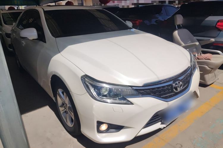 Used Toyota Reiz 2013 2.5V Elite Edition Front Right 45 Deg
