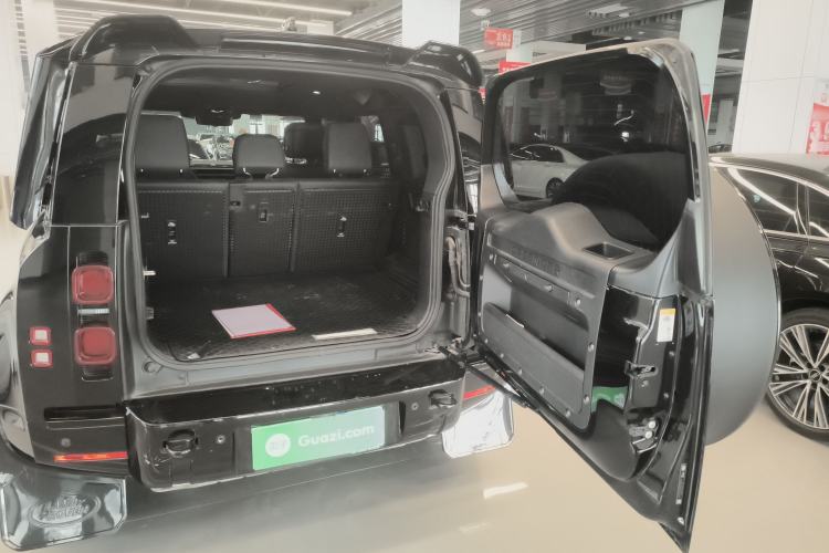 Used Land Rover Defender 2024 110 3.0T P400 X-DYNAMIC HSE
