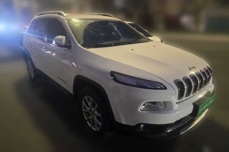 Used Jeep Cherokee 2016 2.4L Professional Edition
