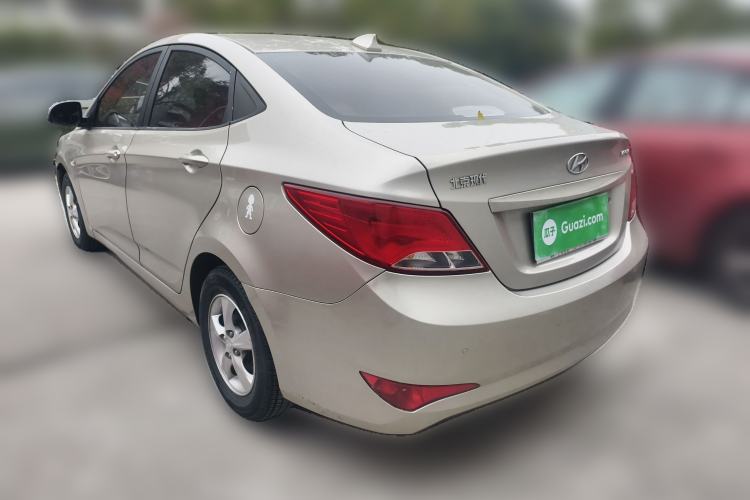 Used Hyundai Verna (older generation) 2014 1.4L Automatic Smart GLS Rear Left 45 Deg