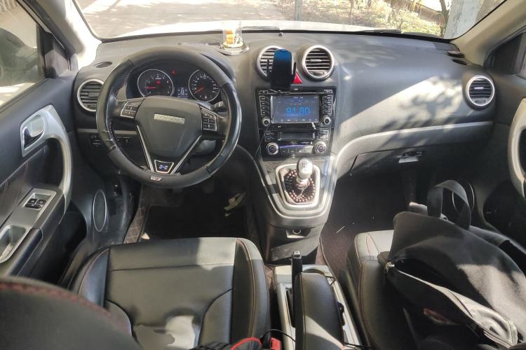 Used Haval H6 2016 Upgraded Model 1.5T Manual Two-Wheel Drive Elite Version