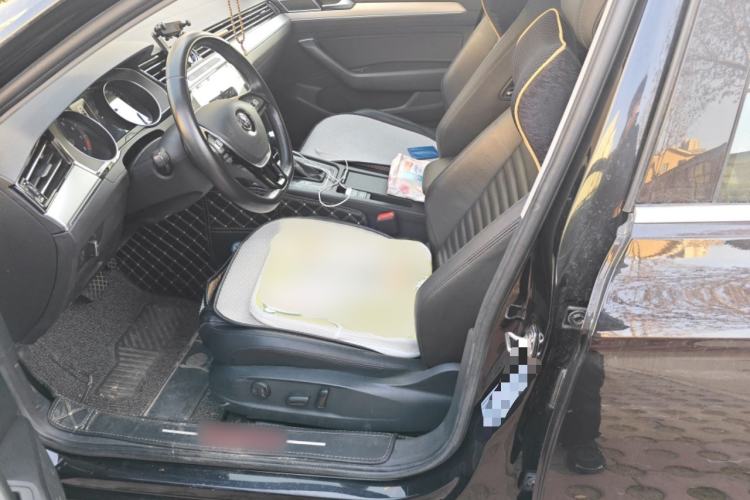 Used Volkswagen Magotan 2018 330TSI DSG Advanced Model
