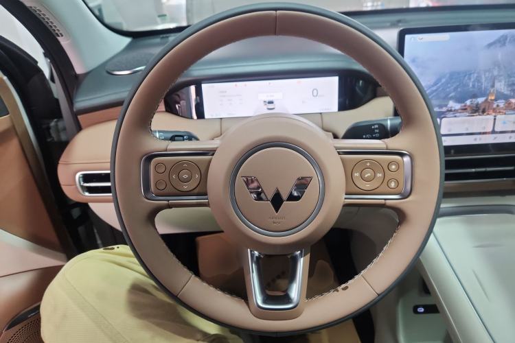 Used Wuling Bingo S 2025 Model 325km Deluxe Edition