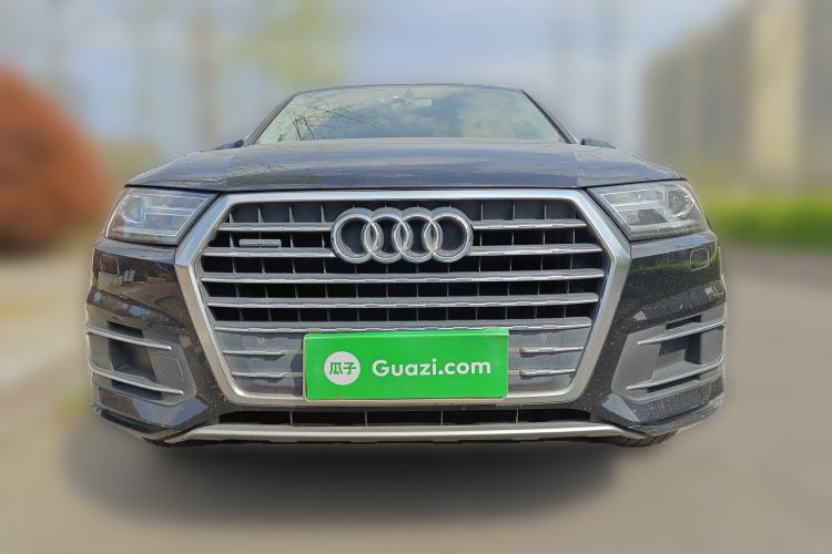 Used Audi Q7 
