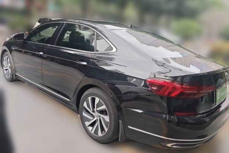 Used Volkswagen Passat New Energy 2019 430 PHEV Hybrid Luxury Edition Rear Left 45 Deg