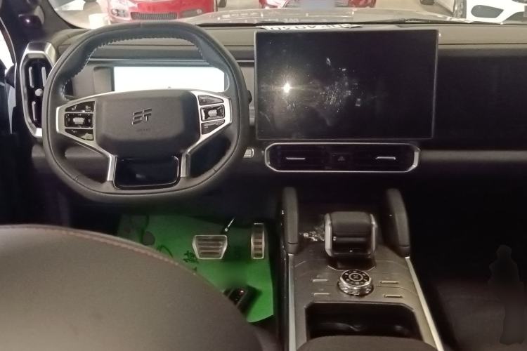 Used JETOUR Traveler 2023 2.0T All-Wheel Drive CrossPRO+
