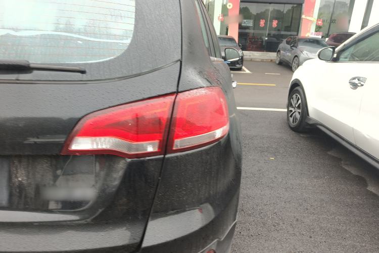 Used Zotye Domy X5 2015 1.5T CVT ZhiXian Trim China V Standard