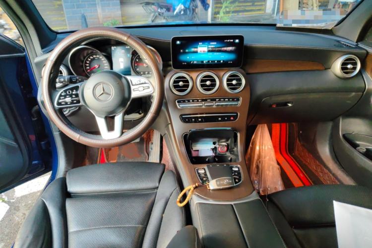Used Mercedes-Benz GLC 2020 GLC 260 L 4MATIC Dynamic Model Center Console