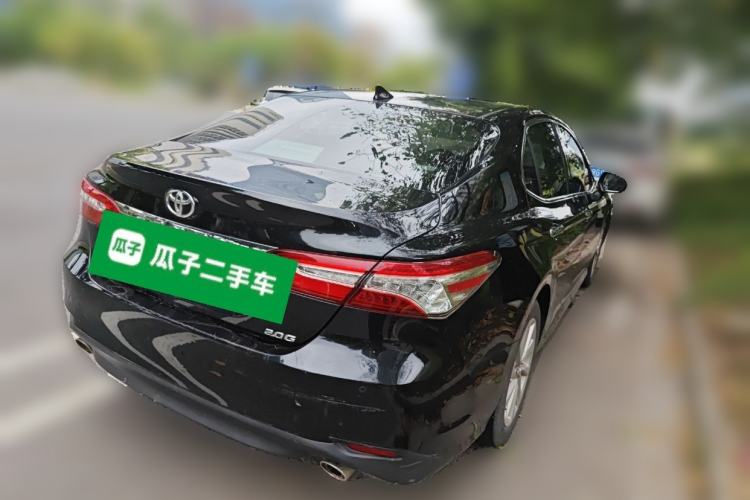 Used Toyota Camry 2021 2.0G Luxury Edition
