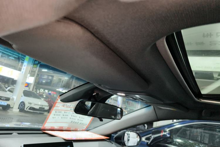 Used Toyota Avalon 2023 2.0L Premium Edition
