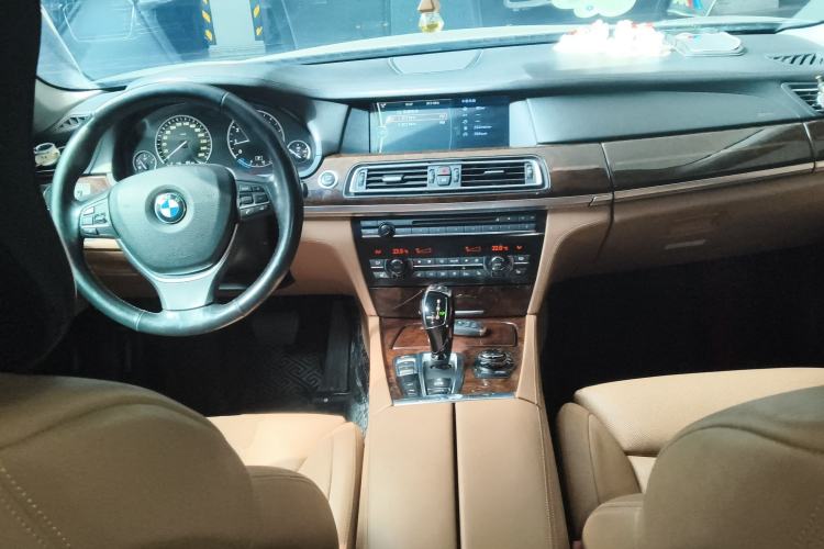 Used BMW 7 Series 2010 760Li Center Console