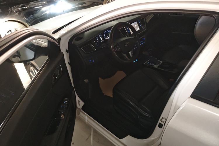 Used Hyundai Mistra 2016 1.8L Automatic Smart GLS Driver Seat