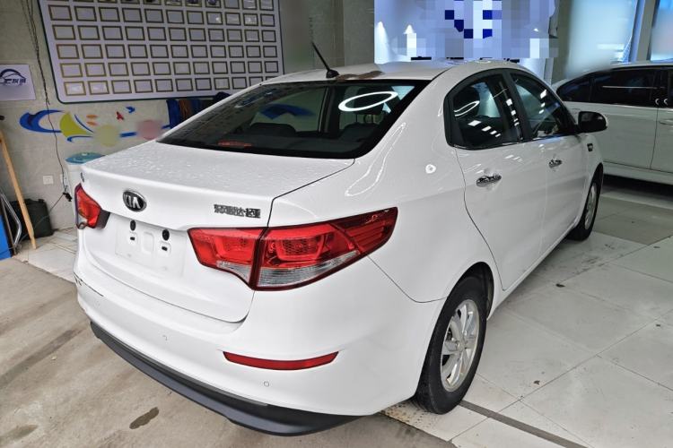 Used Kia K2 2015 Sedan 1.4L MT GLS