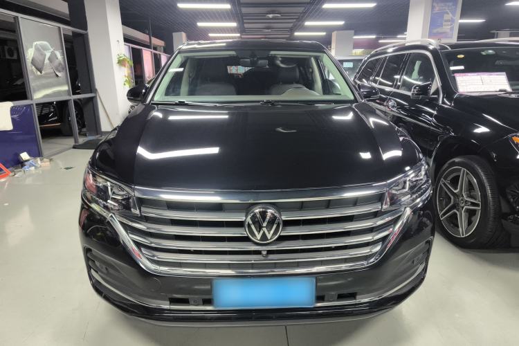 Used Volkswagen Viloran 2020 330TSI Business Edition Front