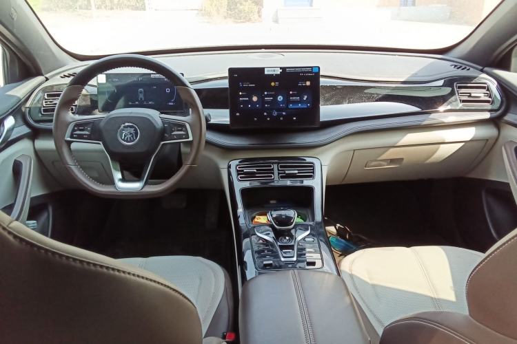 Used BYD Qin PLUS 2024 HONOR Edition DM-i 55KM Leading Model
