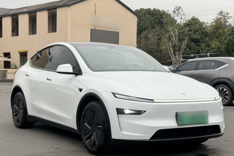 Used Tesla Model Y 2025 Rear-Wheel-Drive Version