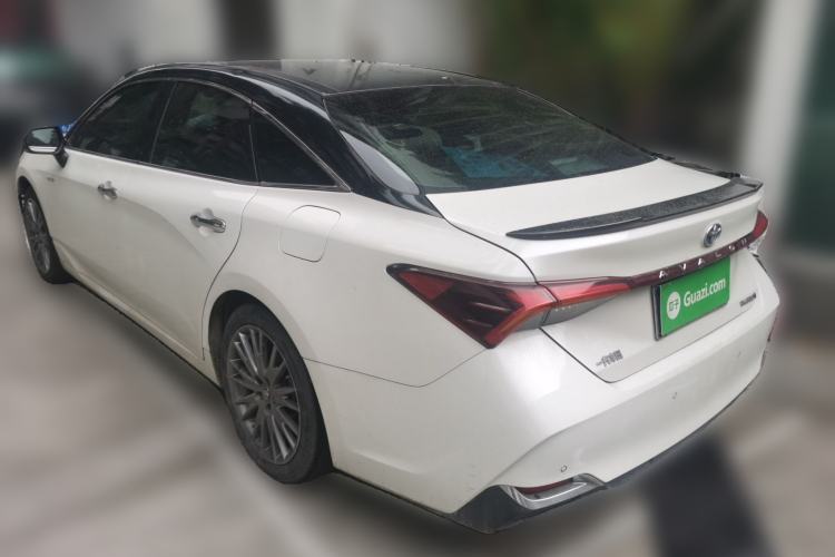 Used Toyota Avalon 2019 Dual-Engine 2.5L Luxury Edition China VI Standard
