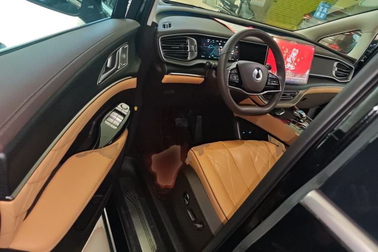 Used Denza D9 2024 DM-i 980 Four-Wheel Drive Prestige Model Driver Seat