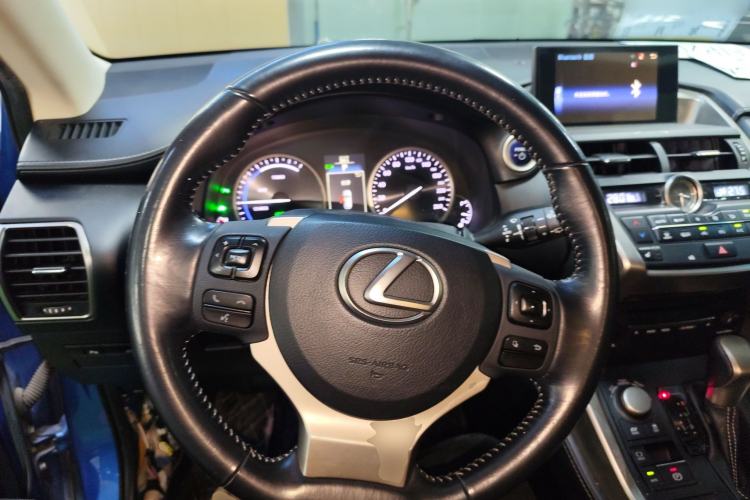 Used Lexus NX 2015 300h Front-Drive Fēngshàng Edition