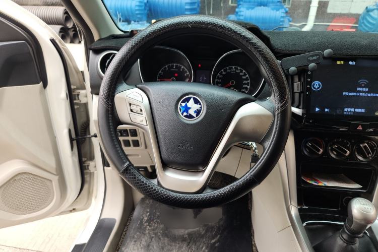 Used Venucia T70 2016 2.0L Manual RuiQu Version