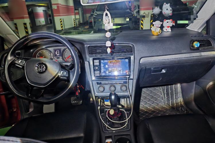 Used Volkswagen Golf 2019 200TSI DSG Comfort Version China VI Standard
