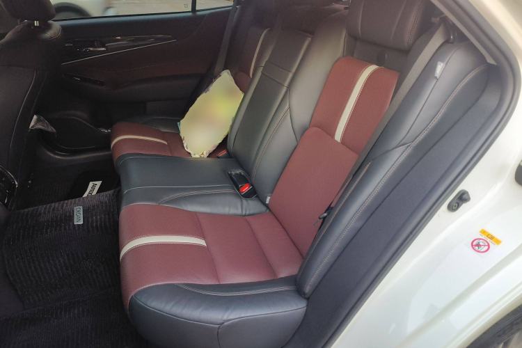 Used Toyota Crown 2017 2.0T Sport Edition Left Rear Seat