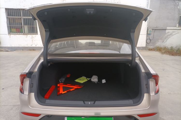 Used Wuling E5 2024 410 km Standard Version
