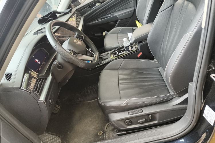 Used Volkswagen Passat 2024 380TSI Elite Edition Left Front Seat