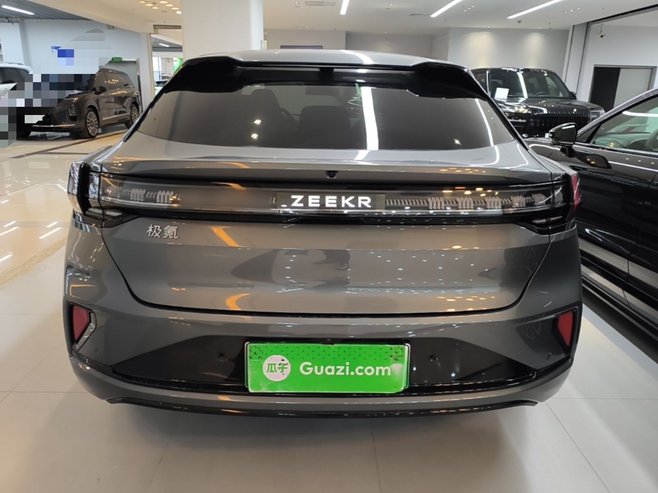 Zeekr 001 2025 YOU Edition 100 kWh All-Wheel Drive — снимка 5