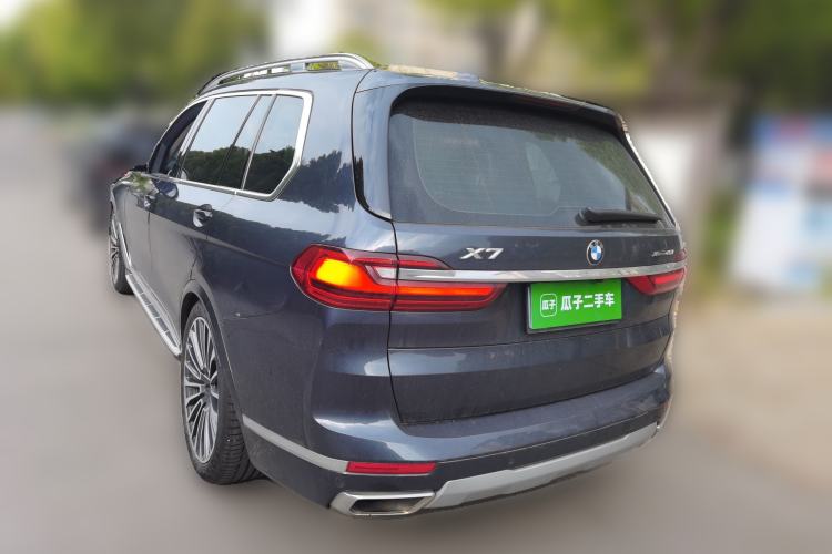 Used BMW X7 2019 xDrive40i Luxury Package with Leading Features
